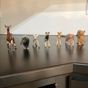 Wildlife Safari Animal Action Figure Set